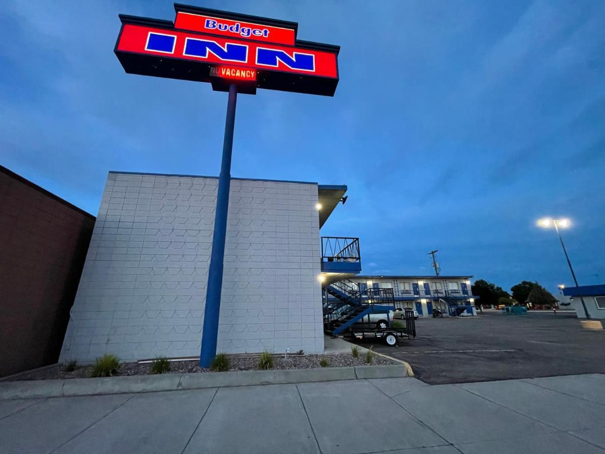 Budget Inn Ontario Extérieur photo