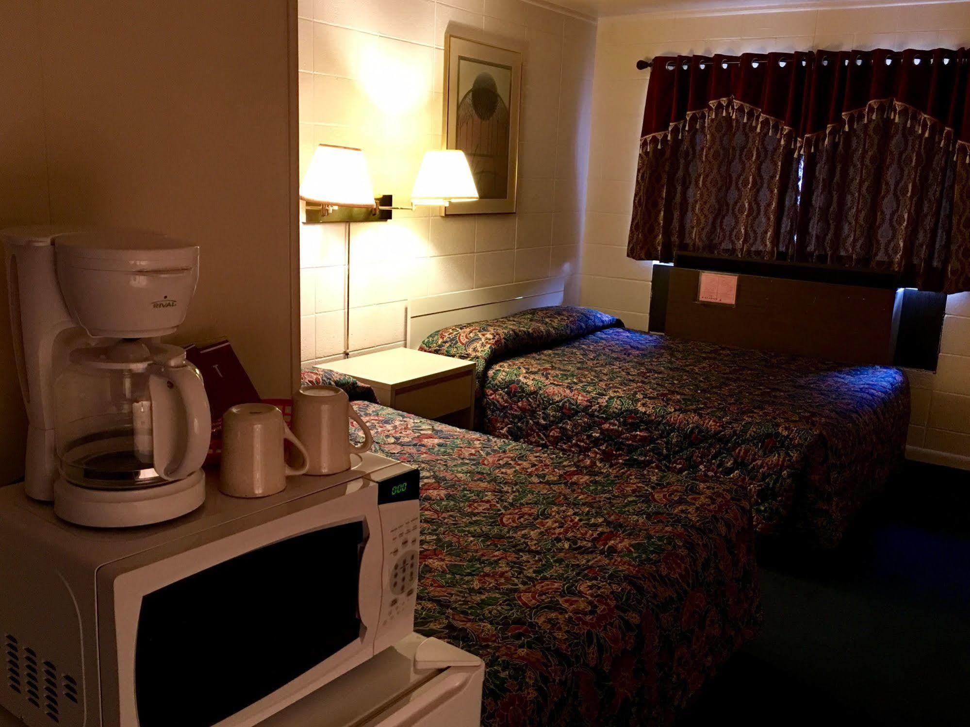 Budget Inn Ontario Extérieur photo